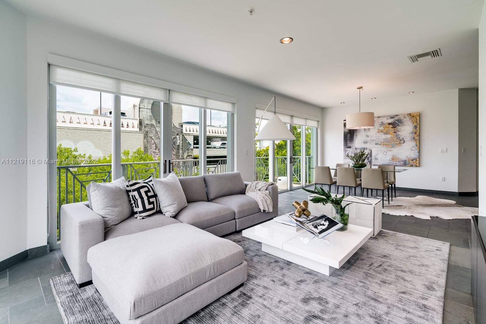 A Vendre_A louer. Annonces immobilieres Miami - Property Residential - A11219116 - A Louer : 3333 Rice St #403, Miami FL 33133