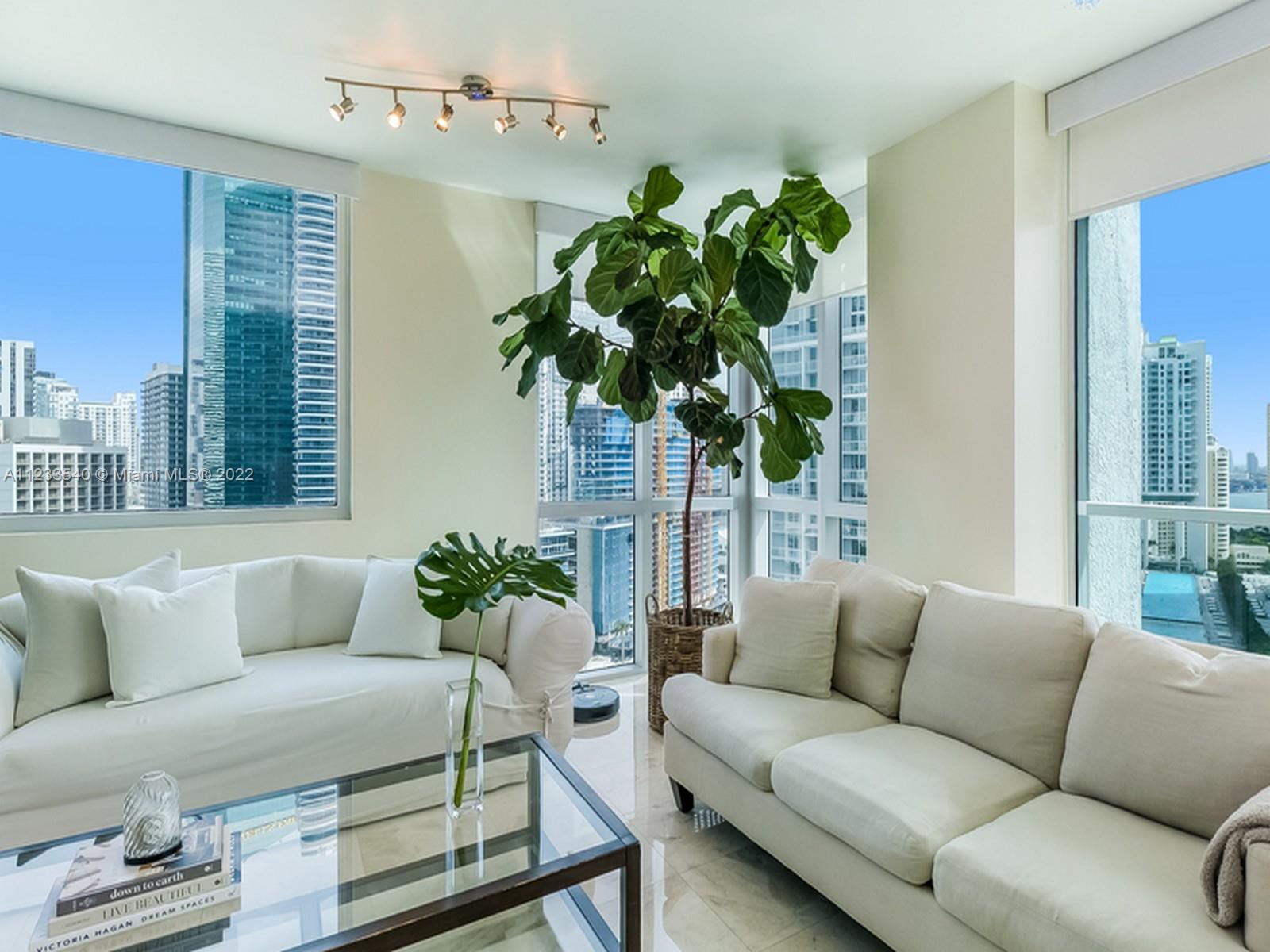 A Vendre_A louer. Annonces immobilieres Miami - Property Residential - A11233540 - A Louer : 500 Brickell Ave #2401, Miami FL 33131