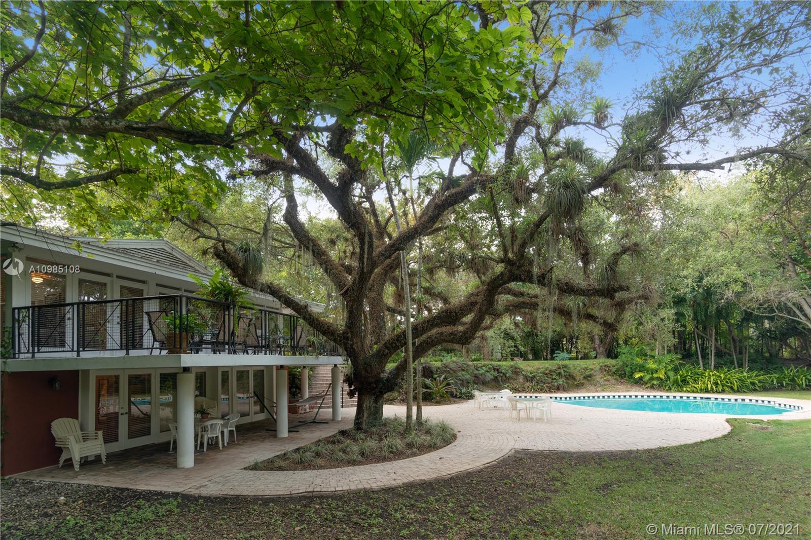 A Vendre_A louer. Annonces immobilieres Miami - Property Residential - A10985108 - 8800 Old Cutler Rd, Coral Gables FL 33156