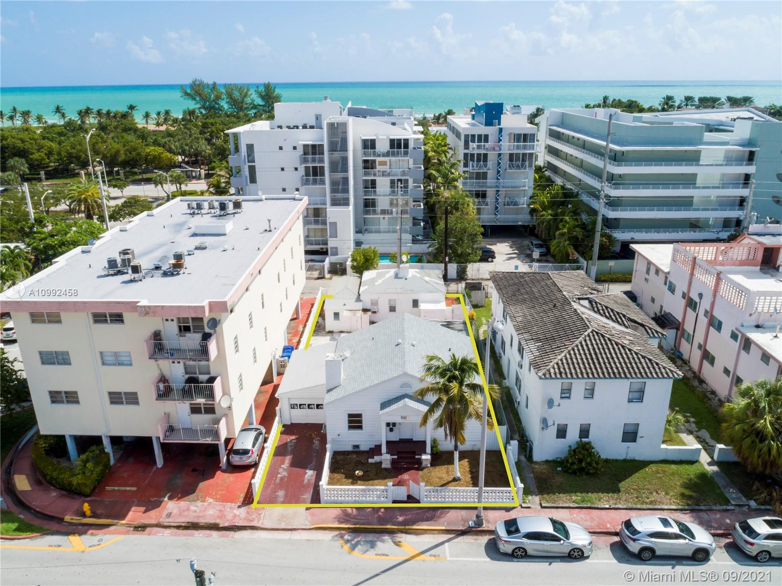 A Vendre_A louer. Annonces immobilieres Miami - Property Residential - A10992458 - 7835 Harding Ave, Miami Beach FL 33141