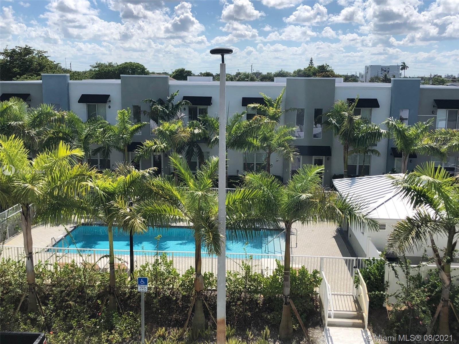 A Vendre_A louer. Annonces immobilieres Miami - Property Residential - A11012644 - 460 NE 35th Ct #6, Oakland Park FL 33334