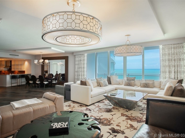 A Vendre_A louer. Annonces immobilieres Miami - Property Residential - A11016227 - 10295 Collins Ave #1203, Bal Harbour FL 33154