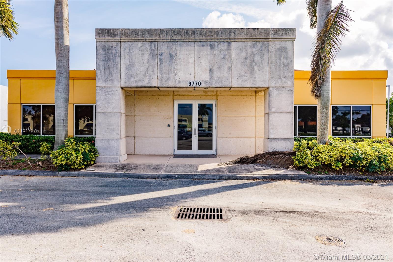 A Vendre_A louer. Annonces immobilieres Miami - Property Residential - A11017075 - 9770 NW 25th St, Doral FL 33172