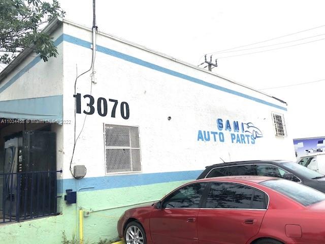 A Vendre_A louer. Annonces immobilieres Miami - Property Residential - A11034458 - 13070 Cairo Ln, Opa-Locka FL 33054