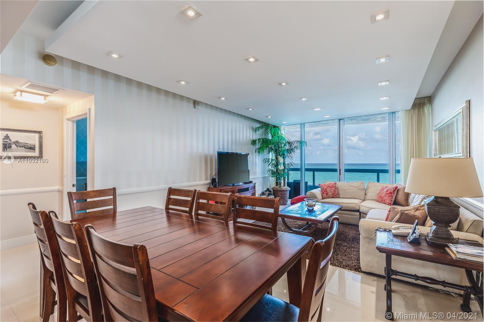 A Vendre_A louer. Annonces immobilieres Miami - Property Residential - A11032180 - 6899 Collins Ave #706, Miami Beach FL 33141