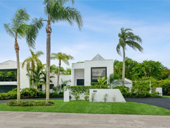 A Vendre_A louer. Annonces immobilieres Miami - Property Residential - A11041436 - 8280 SW 102nd St, Miami FL 33156