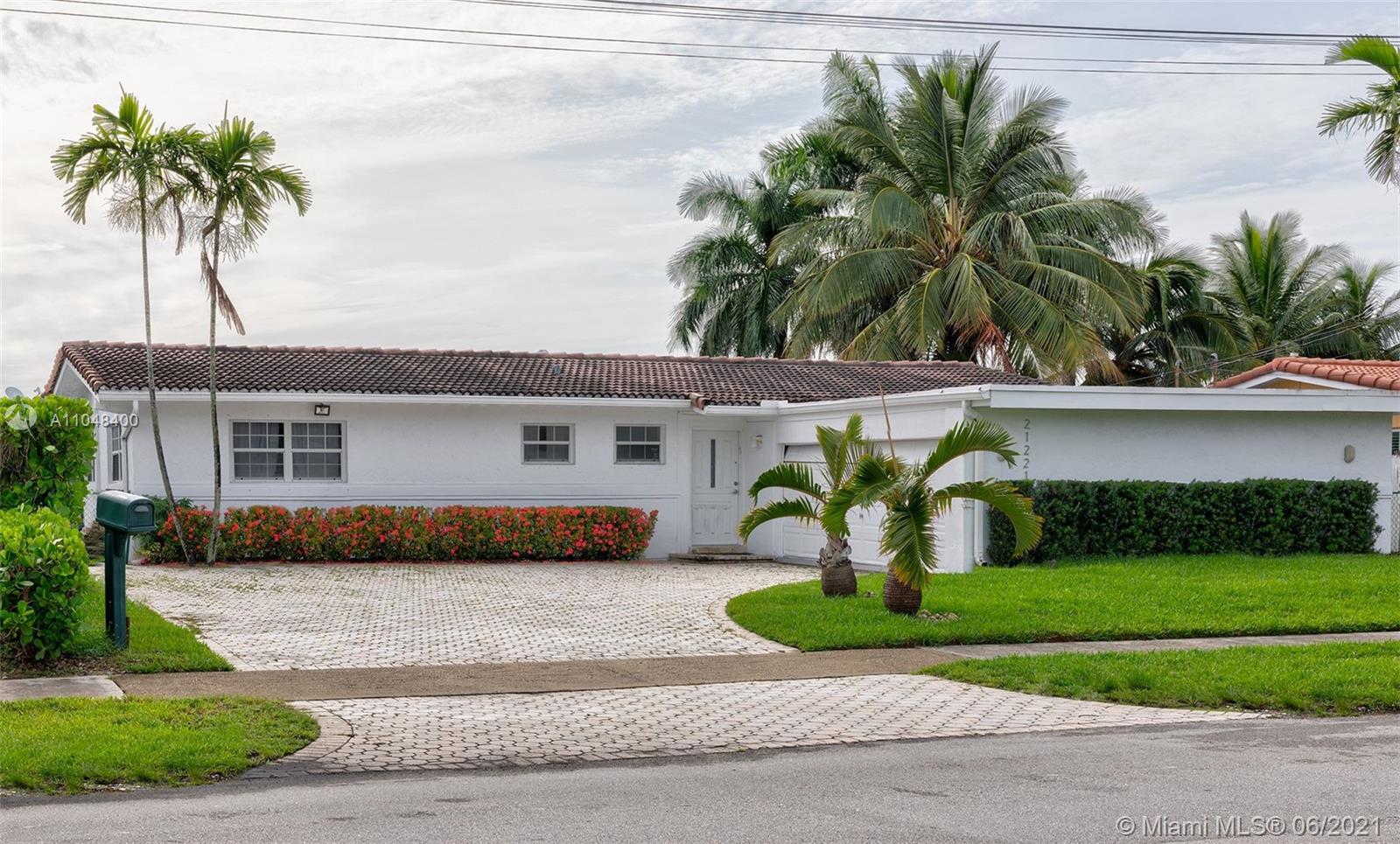 A Vendre_A louer. Annonces immobilieres Miami - Property Residential - A11048400 - 21221 NE 24th Ct, Miami FL 33180