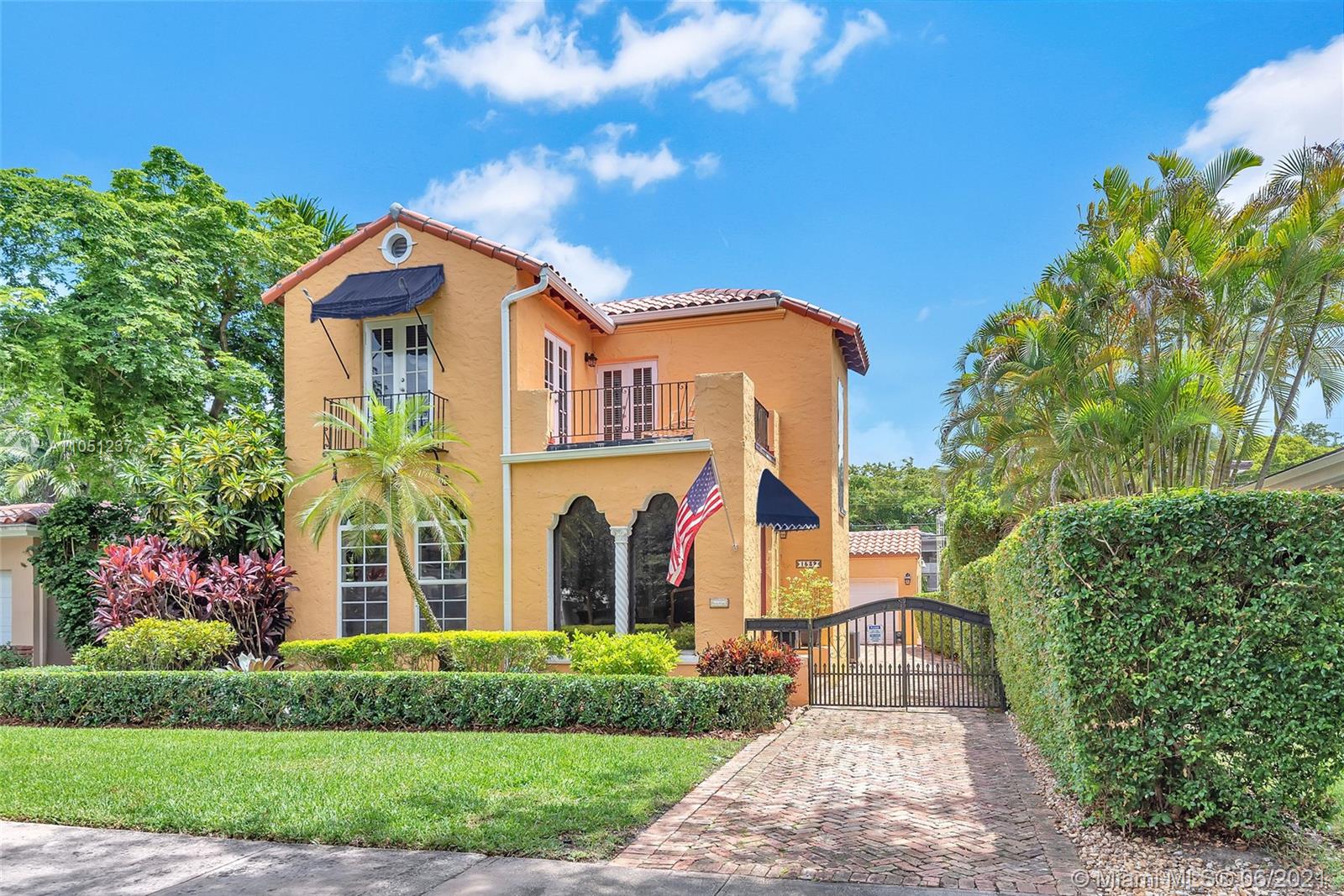 A Vendre_A louer. Annonces immobilieres Miami - Property Residential - A11051237 - 1532 Catalonia Ave, Coral Gables FL 33134