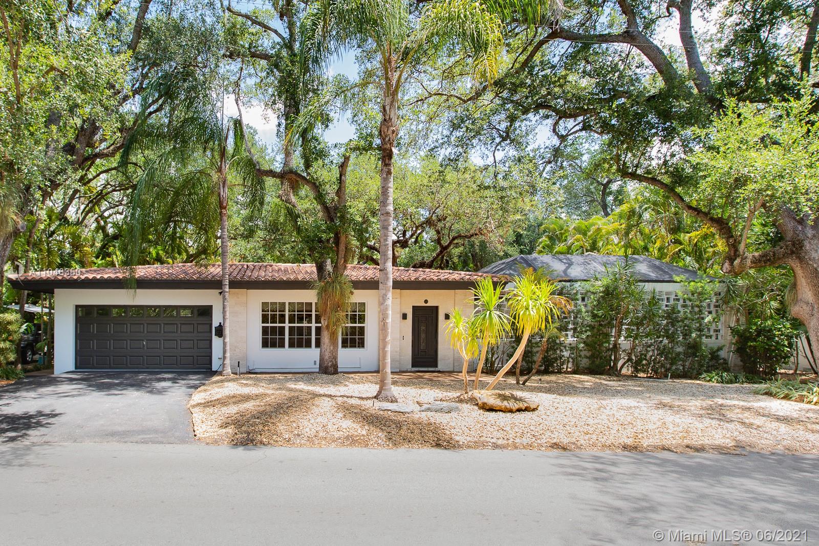 A Vendre_A louer. Annonces immobilieres Miami - Property Residential - A11046350 - 171 Edgewater Dr, Coral Gables FL 33133