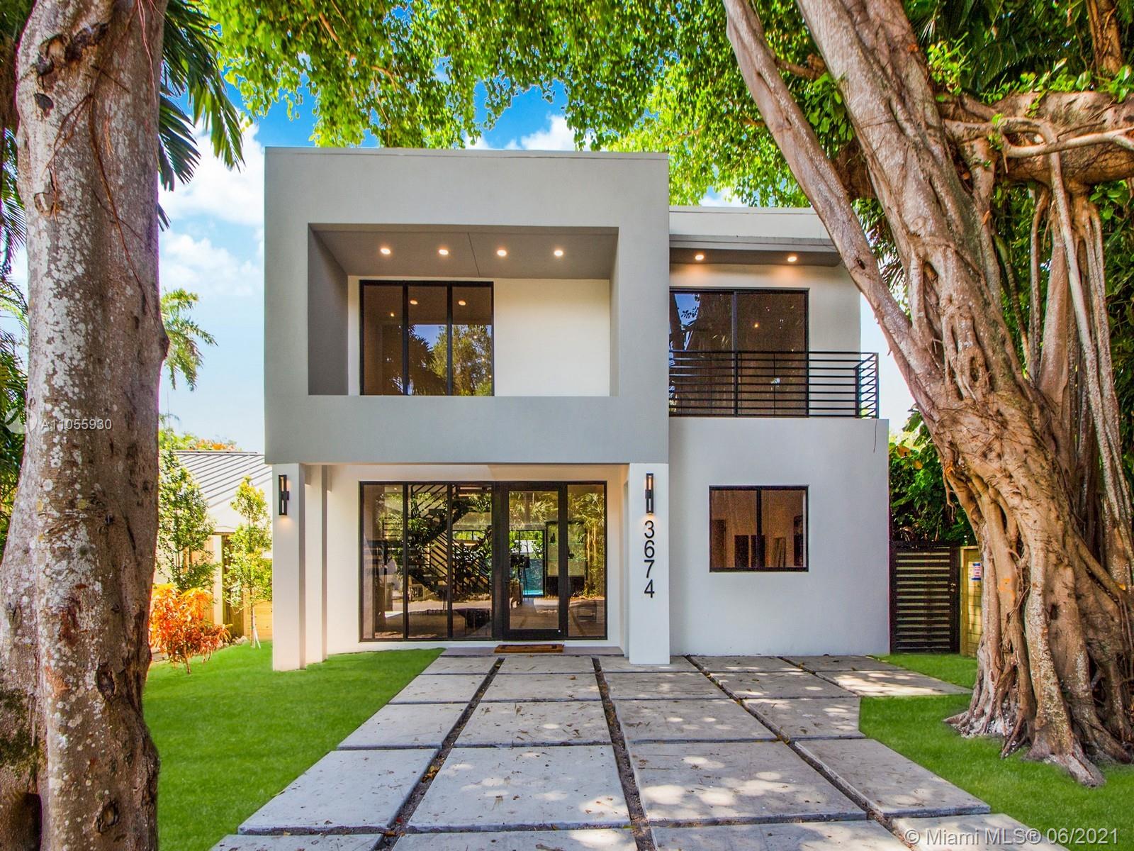 A Vendre_A louer. Annonces immobilieres Miami - Property Residential - A11055930 - 3674 Royal Palm Ave, Miami FL 33133