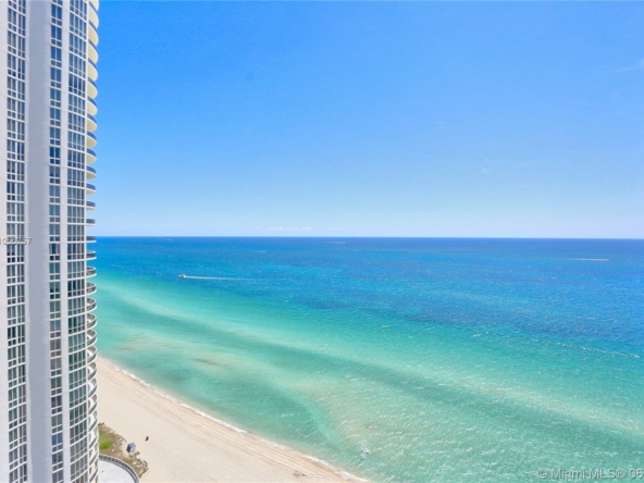 A Vendre_A louer. Annonces immobilieres Miami - Property Residential - A11056757 - 15811 COLLINS AV #2303, Sunny Isles Beach FL 33160