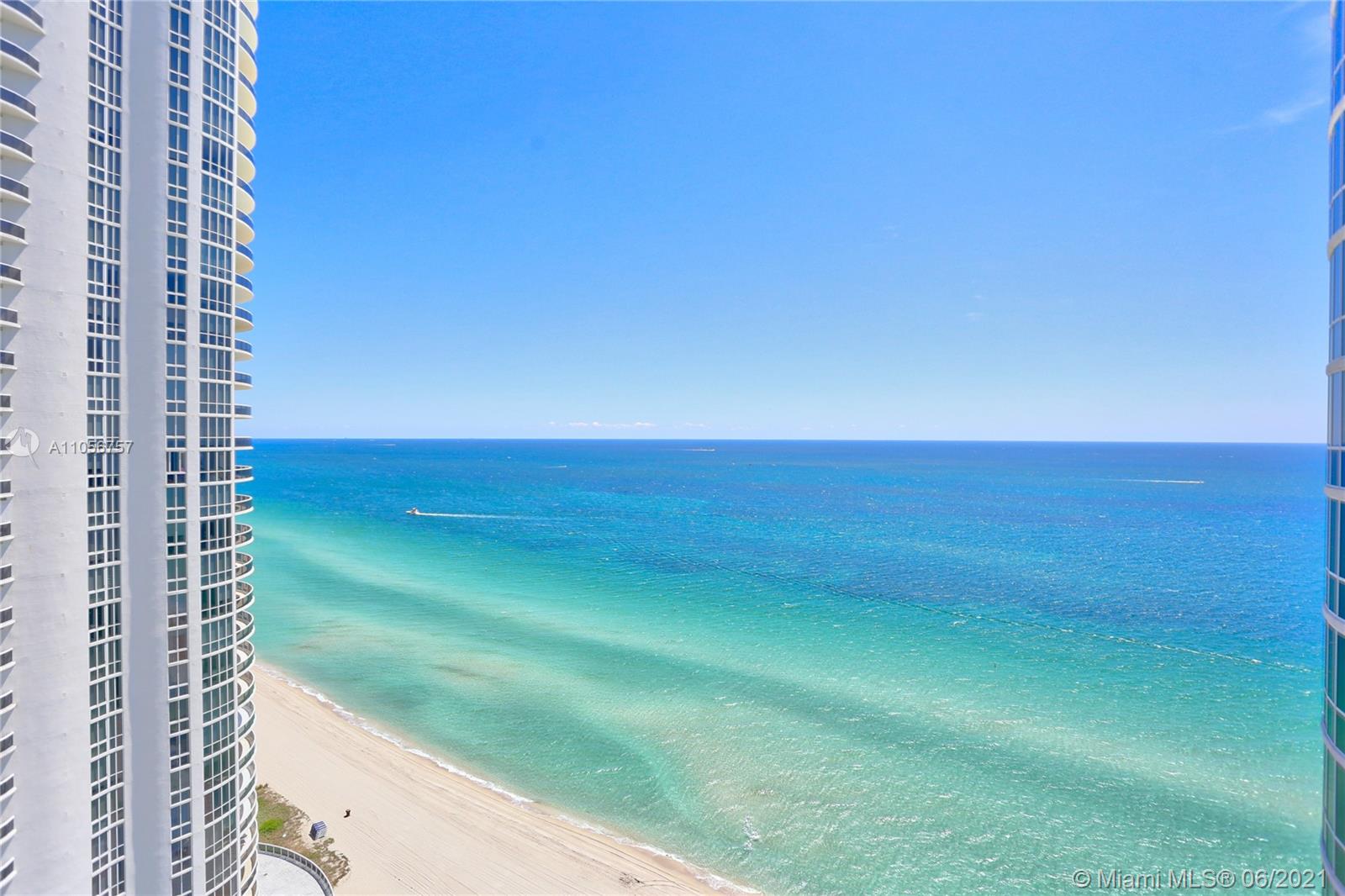 A Vendre_A louer. Annonces immobilieres Miami - Property Residential - A11056757 - 15811 COLLINS AV #2303, Sunny Isles Beach FL 33160