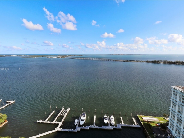 A Vendre_A louer. Annonces immobilieres Miami - Property Residential - A11056570 - 1643 Brickell Ave #2805, Miami FL 33129