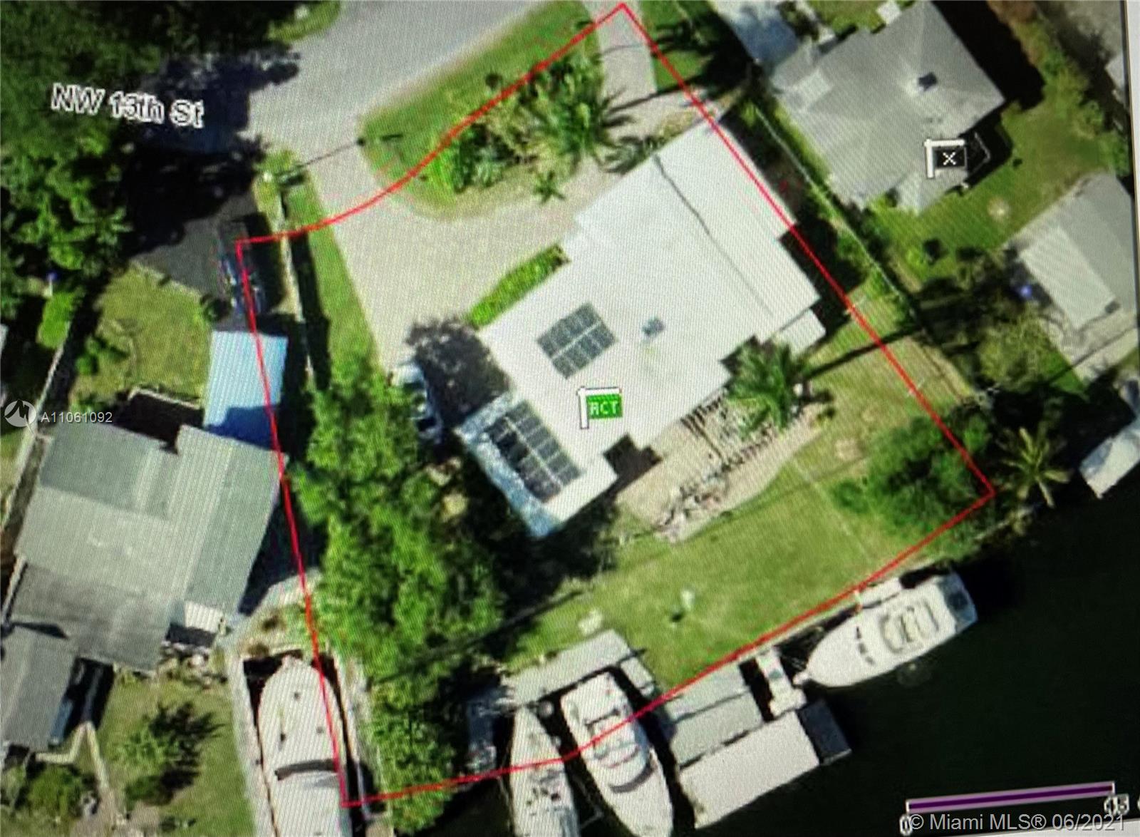 A Vendre_A louer. Annonces immobilieres Miami - Property Residential - A11061092 - 2060 NW 13th St, Miami FL 33125