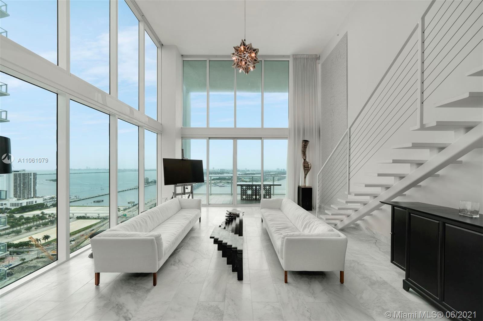 A Vendre_A louer. Annonces immobilieres Miami - Property Residential - A11061079 - 1040 Biscayne Blvd #3304, Miami FL 33132