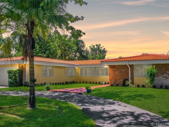 A Vendre_A louer. Annonces immobilieres Miami - Property Residential - A11062685 - 6701 SW 69th Ter, South Miami FL 33143