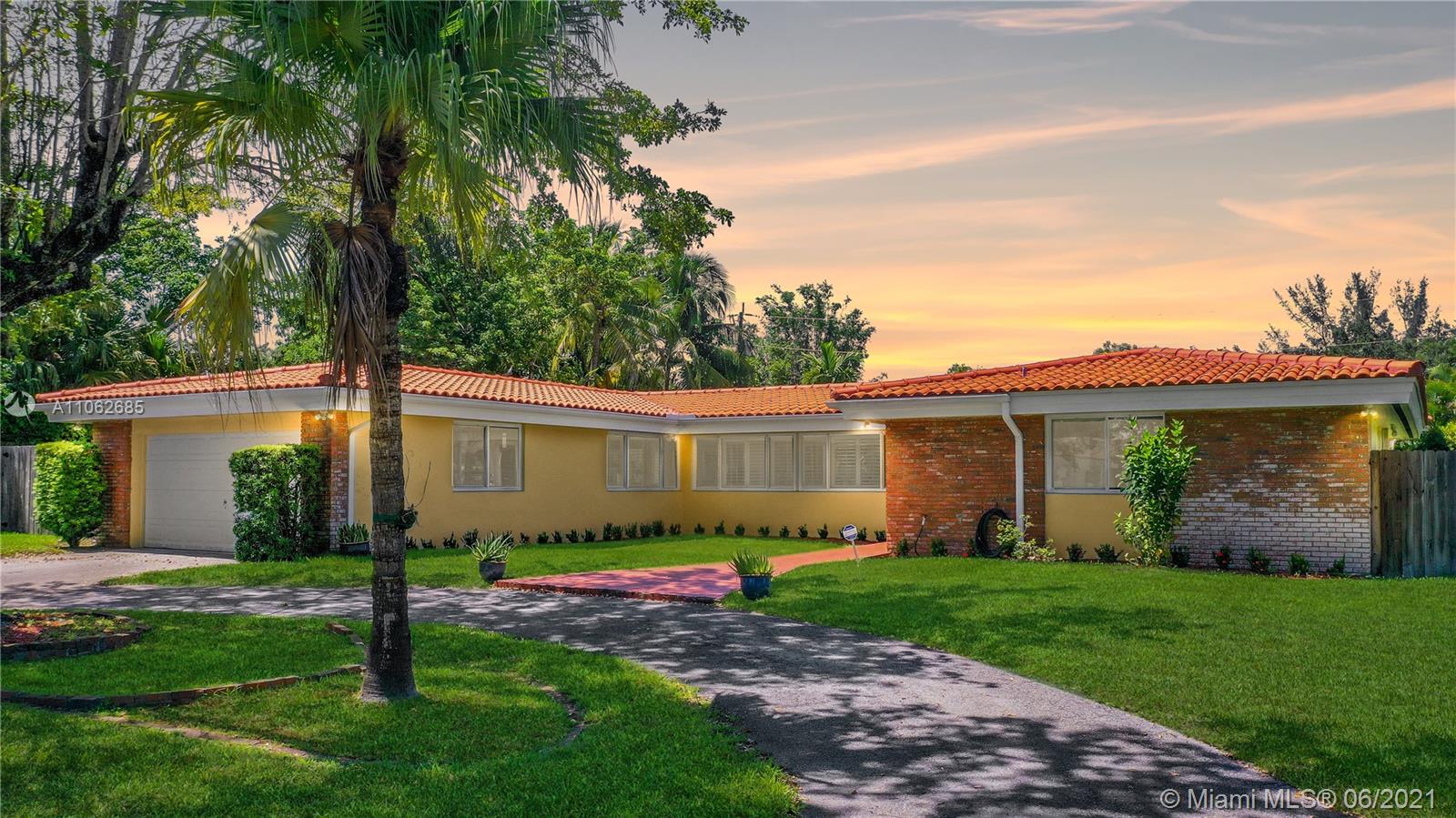 A Vendre_A louer. Annonces immobilieres Miami - Property Residential - A11062685 - 6701 SW 69th Ter, South Miami FL 33143