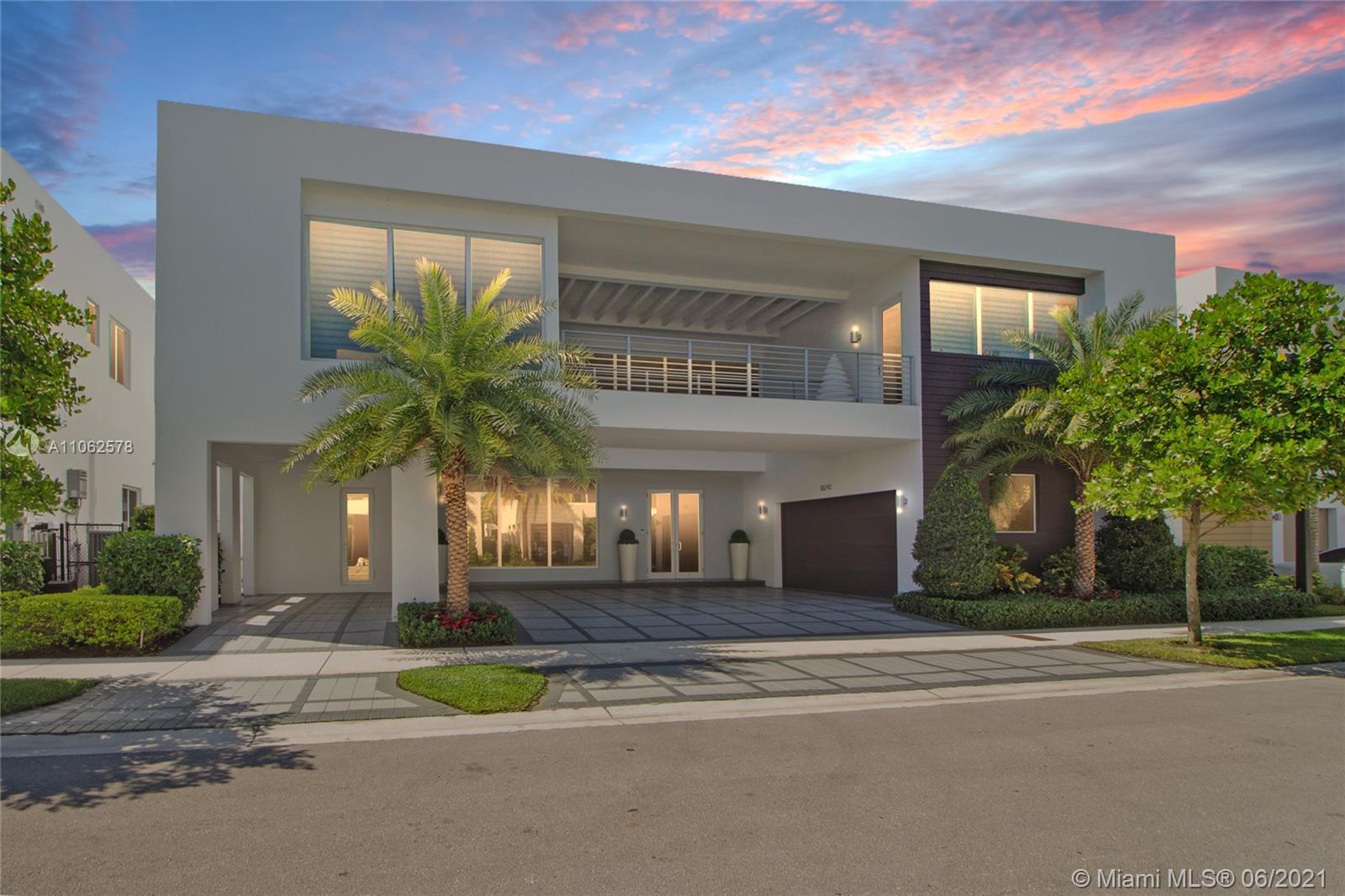 A Vendre_A louer. Annonces immobilieres Miami - Property Residential - A11062578 - 10242 NW 75th Ter, Doral FL 33178