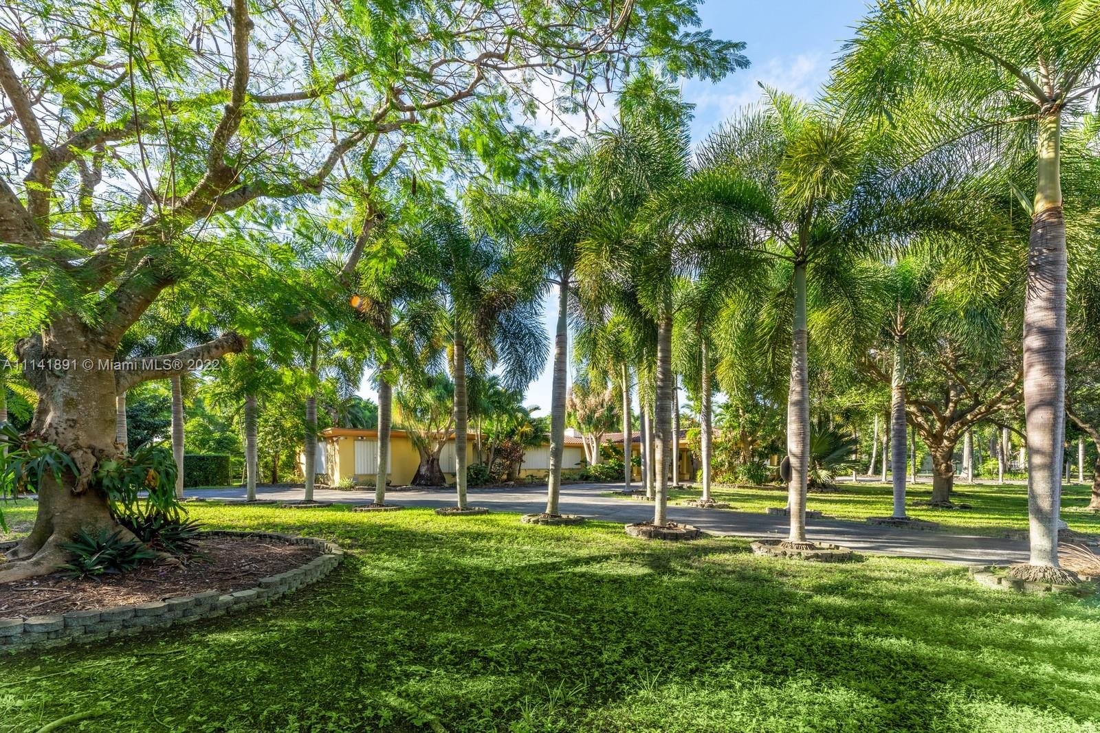 A Vendre_A louer. Annonces immobilieres Miami - Property Residential - A11141891 - 6200 SW 120th St, Pinecrest FL 33156