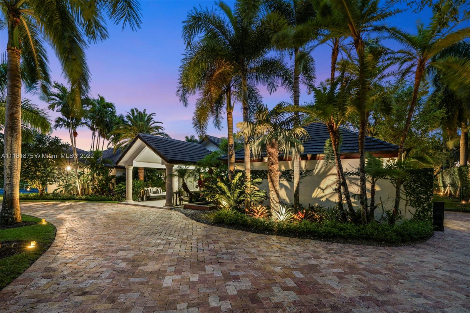 A Vendre_A louer. Annonces immobilieres Miami - Property Residential - A11181875 - A Vendre : 12940 SW 63 Ave, Pinecrest FL 33156