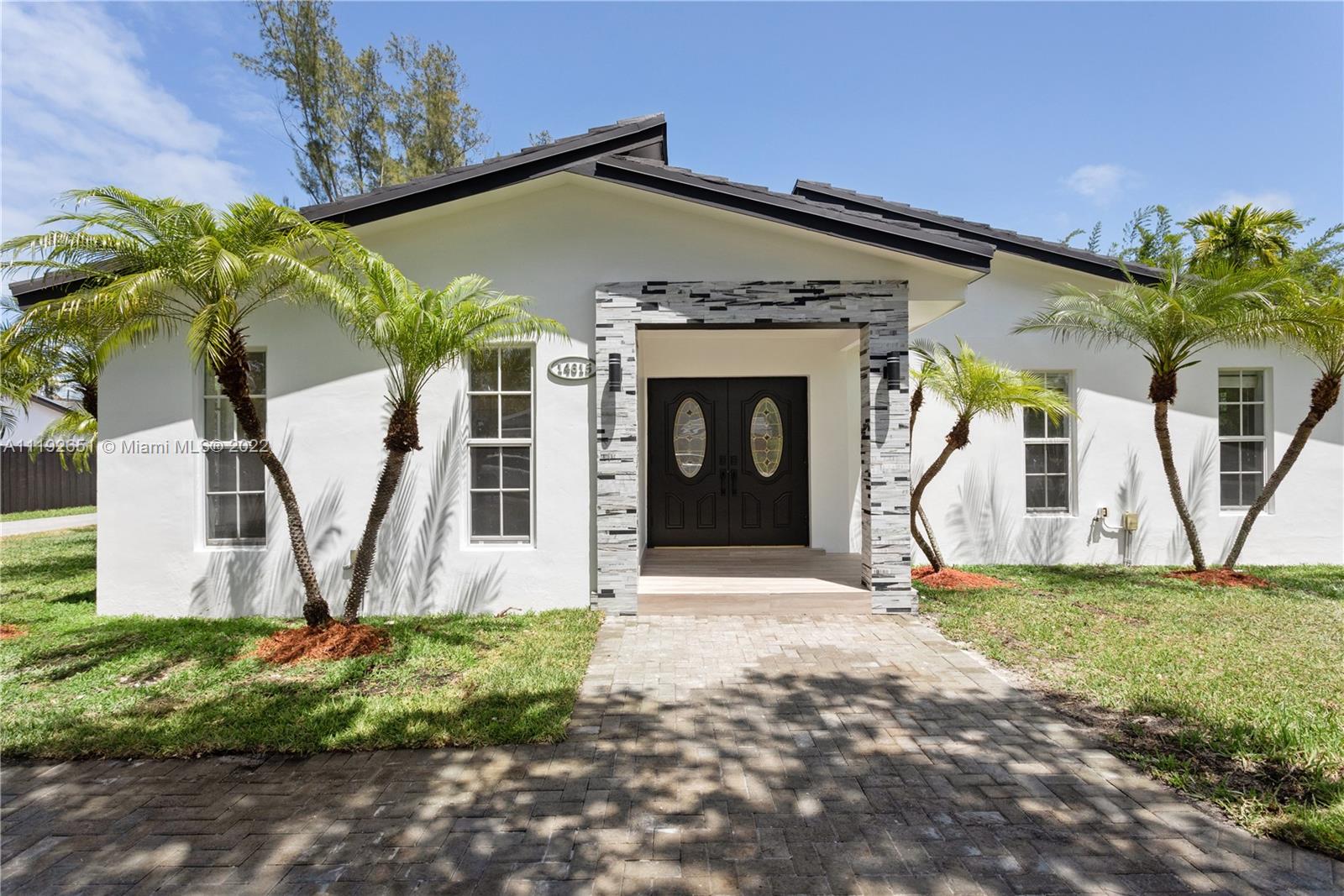 A Vendre_A louer. Annonces immobilieres Miami - Property Residential - A11192651 - A Vendre : 14615 Snapper Dr, Coral Gables FL 33158