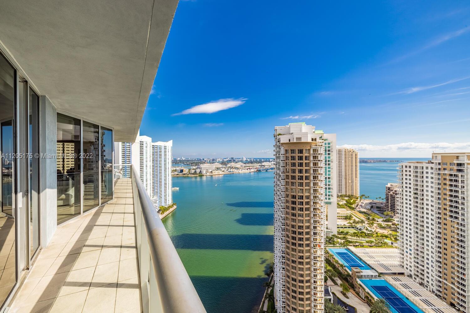 A Vendre_A louer. Annonces immobilieres Miami - Property Residential - A11205175 - A Louer : 465 Brickell Ave #3301, Miami FL 33131