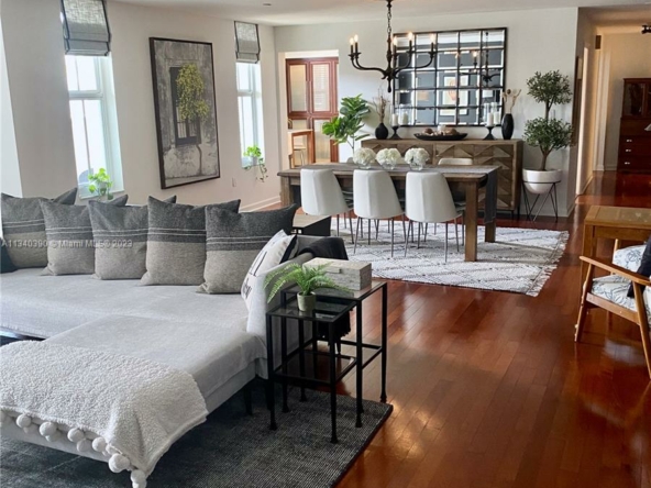 A Vendre_A louer. Annonces immobilieres Miami - Property Residential - A11340390 - A Vendre : 610 Valencia Ave #303, Coral Gables FL 33134