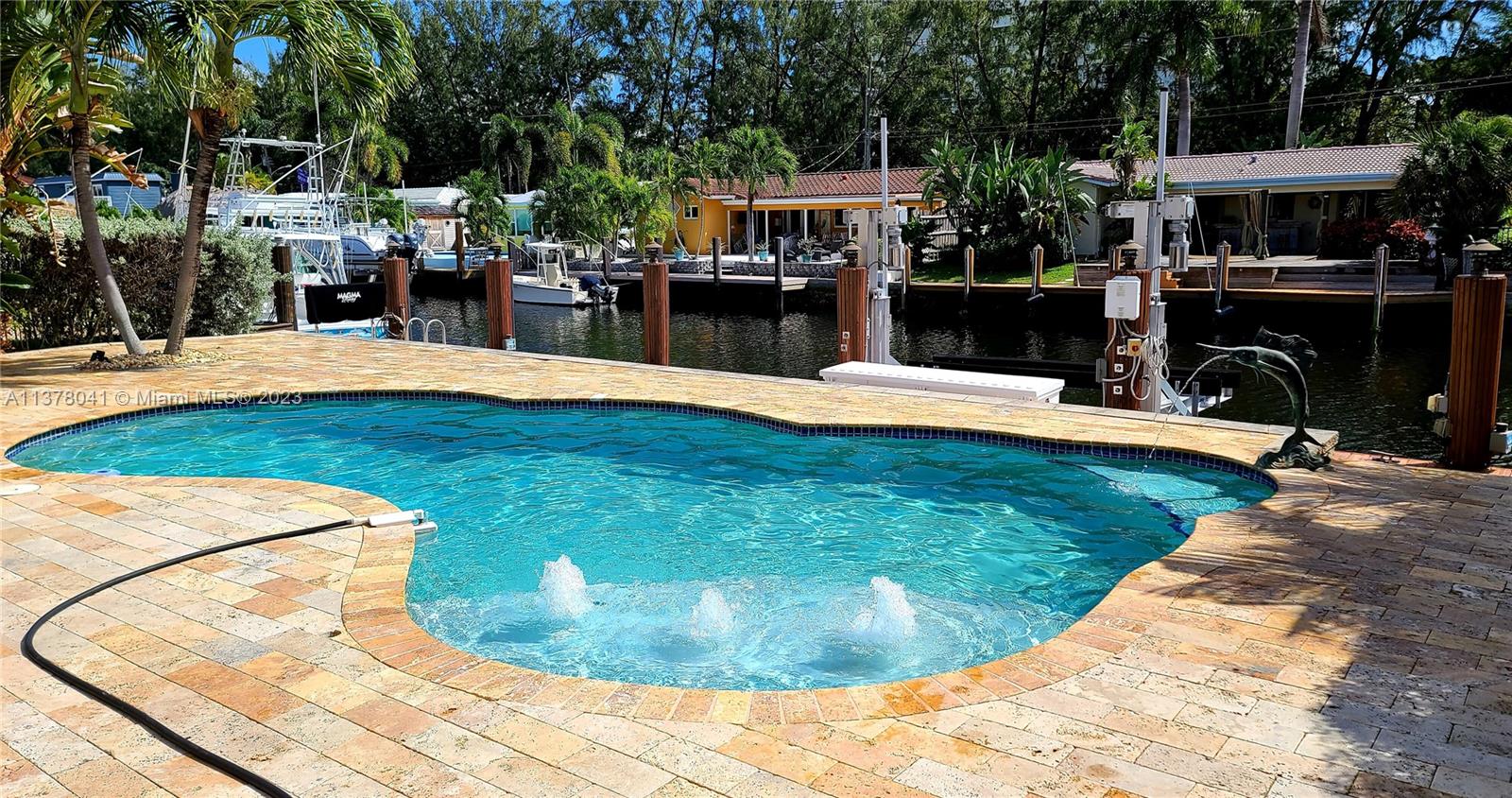 A Vendre_A louer. Annonces immobilieres Miami - Property Residential - A11378041 - A Vendre : 2476 SE 14th St, Pompano Beach FL 33062