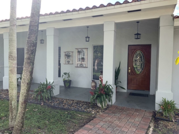 A Vendre_A louer. Annonces immobilieres Miami - Property Residential - A11395813 - A Louer : 8300 SW 152nd St, Palmetto Bay FL 33157