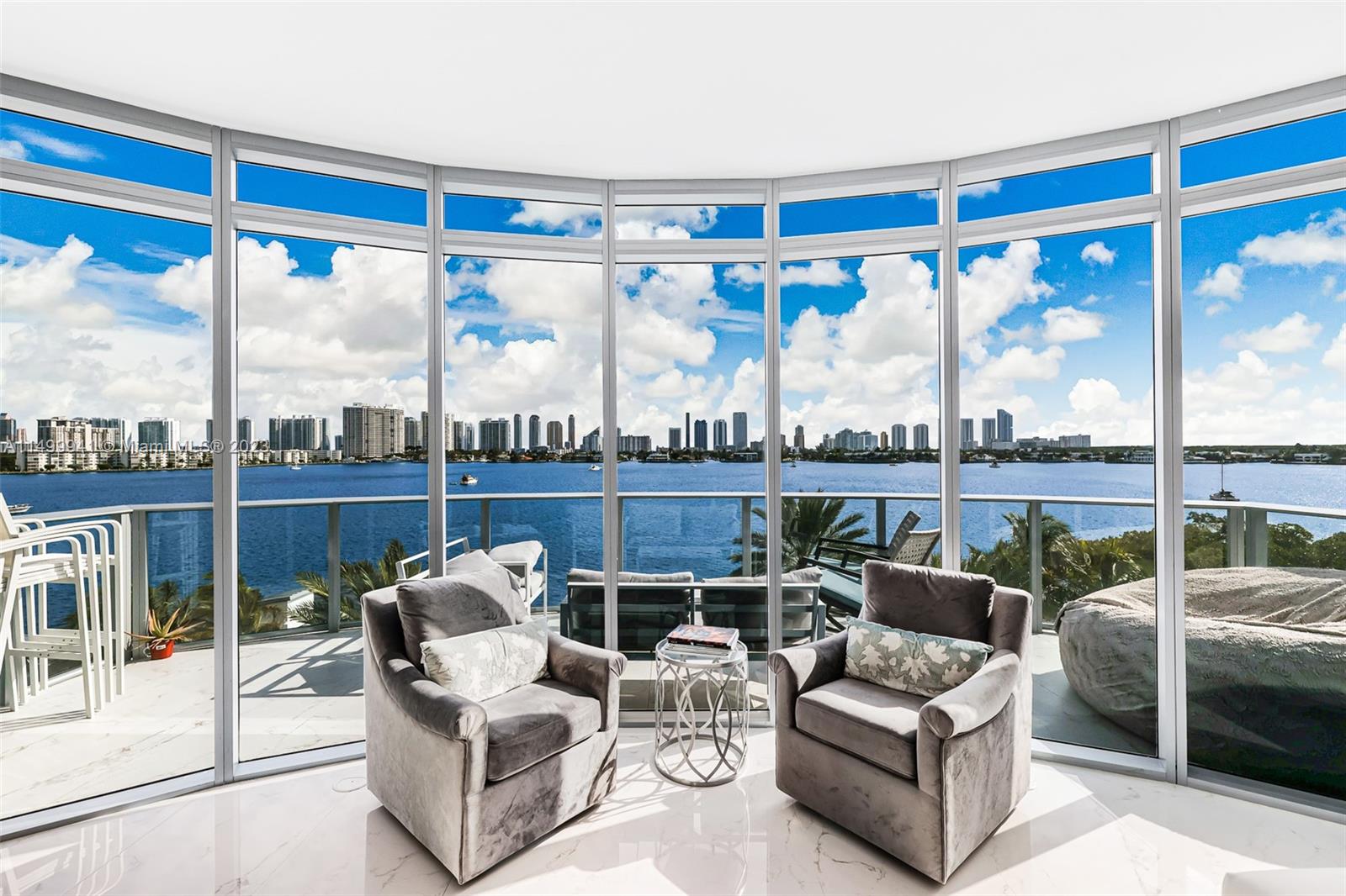 A Vendre_A louer. Annonces immobilieres Miami - Property Residential - A11499941 - A Vendre : 17111 Biscayne Blvd #411, North Miami Beach FL 33160