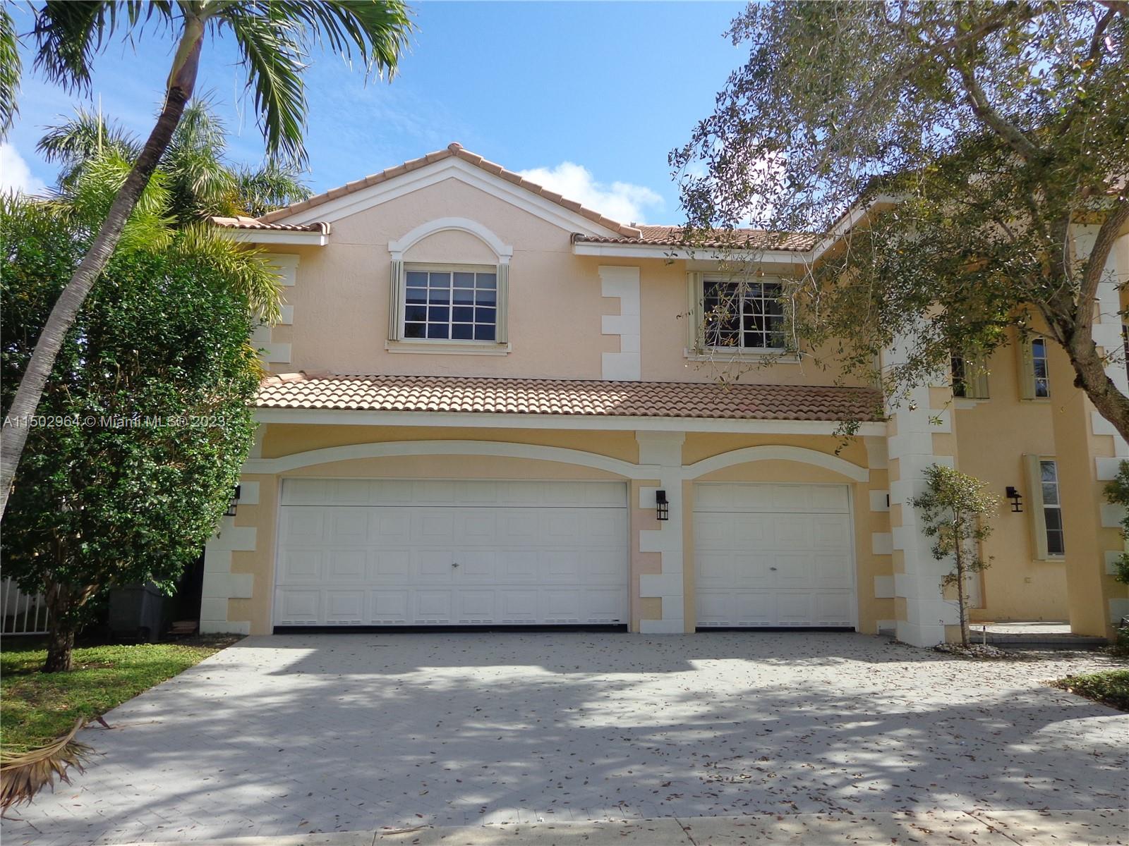 A Vendre_A louer. Annonces immobilieres Miami - Property Residential - A11502964 - A Louer : 991 Crestview Cir, Weston FL 33327