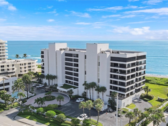 A Vendre_A louer. Annonces immobilieres Miami - Immobilier Résidentiel - A11658892 - A Vendre : 19900 Beach Rd #401, Tequesta FL 33469