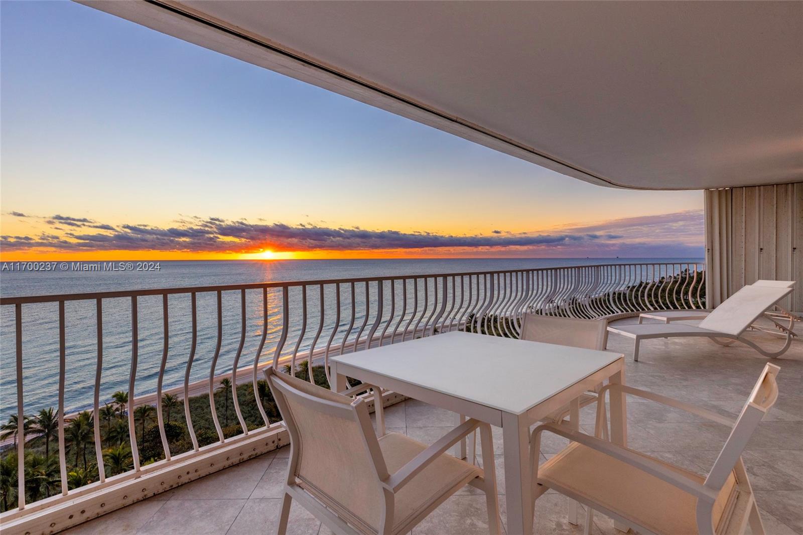 A Vendre_A louer. Annonces immobilieres Miami - Property Residential - A11700237 - A Vendre : 10155 Collins Ave #3, Bal Harbour FL 33154