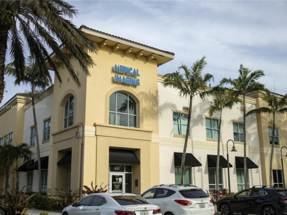 A Vendre_A louer. Annonces immobilieres Miami - Propriété Résidentielle - A11741156 - A Vendre : 451 SW Bethany Dr, Saint Lucie West FL 34986