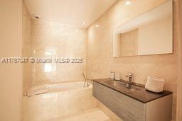 A Vendre_A louer. Annonces immobilieres Miami - Propriété Résidentielle - A11757047 - A Louer : 41 route des breguieres, CT 06110