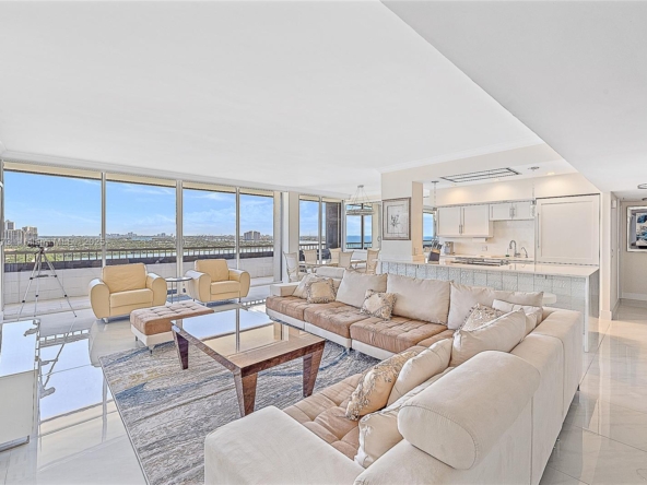 A Vendre_A louer. Annonces immobilieres Miami - Propriété Résidentielle - A11759973 - A Vendre : 5280 N Ocean Drive #16F, Singer Island FL 33404