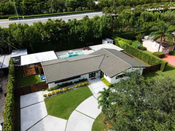 A Vendre_A louer. Annonces immobilieres Miami - Property Residential - A11811876 - A Louer : 8799 SW 80th St #0, Miami FL 33173