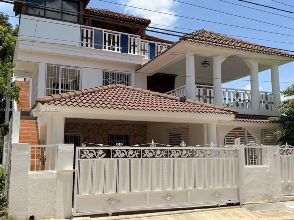 A Vendre_A louer. Annonces immobilieres Miami - Propriété Résidentielle - A11859267 - A Vendre : Calle San Jose #24 San Jose, NY 11111