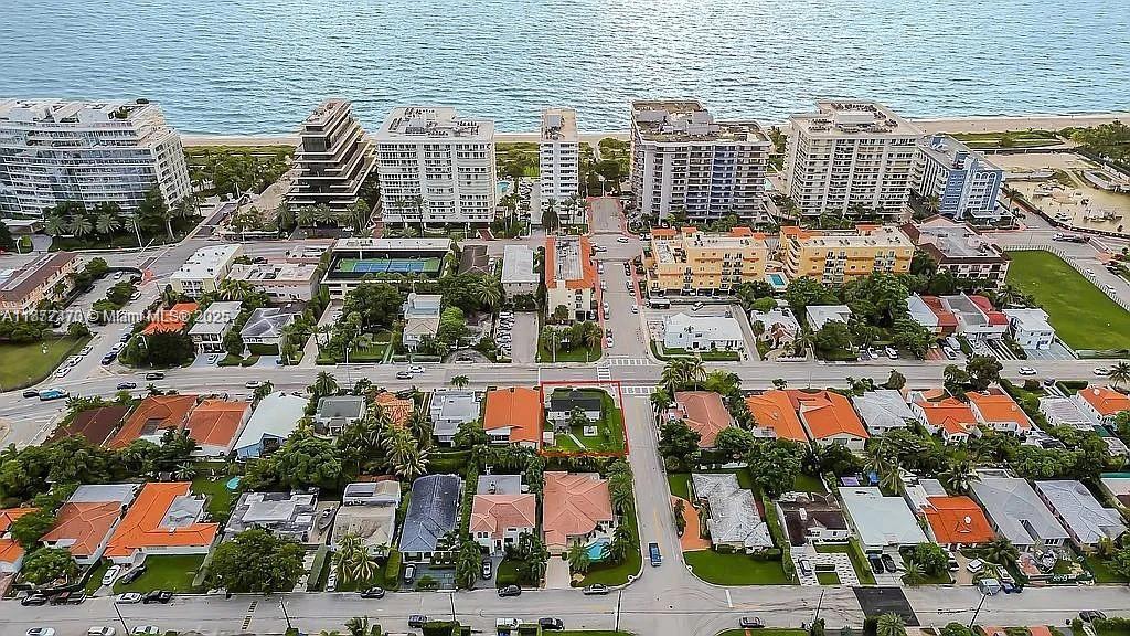 A Vendre_A louer. Annonces immobilieres Miami - Property Residential - A11877470 - A Vendre : 8900 Harding Ave, Surfside FL 33154