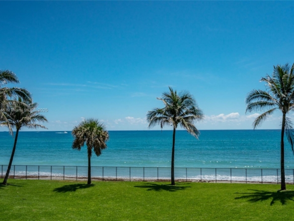 A Vendre_A louer. Annonces immobilieres Miami - Immobilier Résidentiel - A11881646 - A Vendre : 100 Beach Rd #204, Tequesta FL 33469