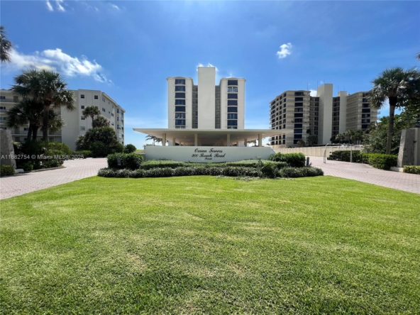 A Vendre_A louer. Annonces immobilieres Miami - Immobilier Résidentiel - A11882754 - A Vendre : 200 Beach Rd #202, Tequesta FL 33469