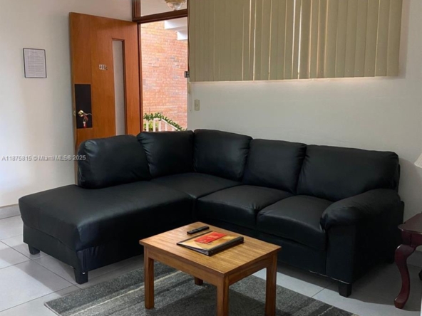 A Vendre_A louer. Annonces immobilieres Miami - Propriété Résidentielle - A11875815 - A Vendre : Avenida de la Reforma 15- 25 zona 10 ciudad Guatemala, Autre Pays - Pas aux USA MA 01010