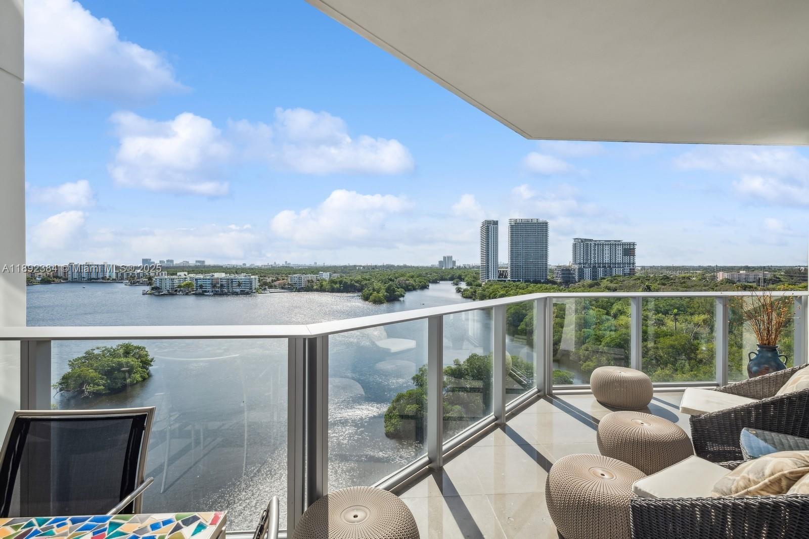 A Vendre_A louer. Annonces immobilieres Miami - Property Residential - A11892384 - A Louer : 17111 Biscayne Blvd #1004, Aventura FL 33160