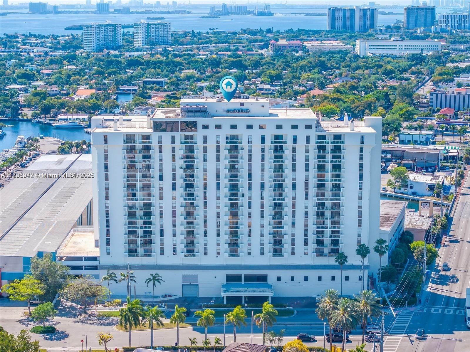 A Vendre_A louer. Annonces immobilieres Miami - Property Residential - A11895942 - A Vendre : 13499 Biscayne Blvd #1603, North Miami FL 33181