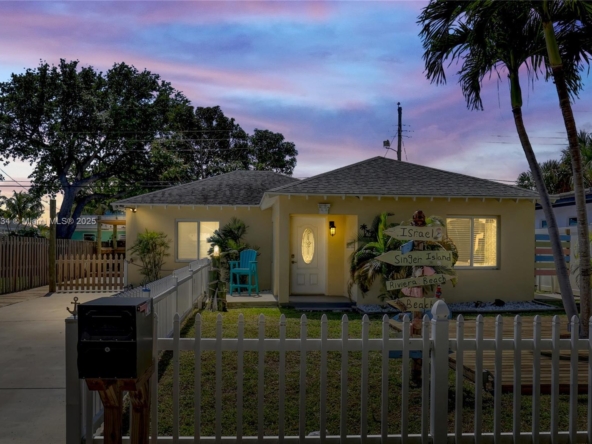 A Vendre_A louer. Annonces immobilieres Miami - Propriété Résidentielle - A11897234 - A Vendre : 213 E 25th St, Riviera Beach FL 33404