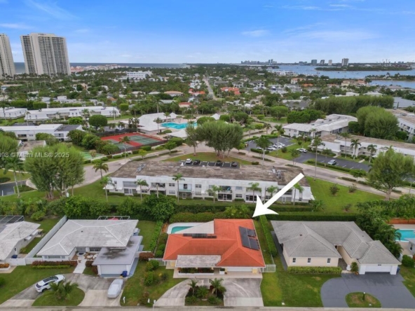 A Vendre_A louer. Annonces immobilieres Miami - Property Residential - A11897398 - A Vendre : 1221 Singer Dr, Singer Island FL 33404