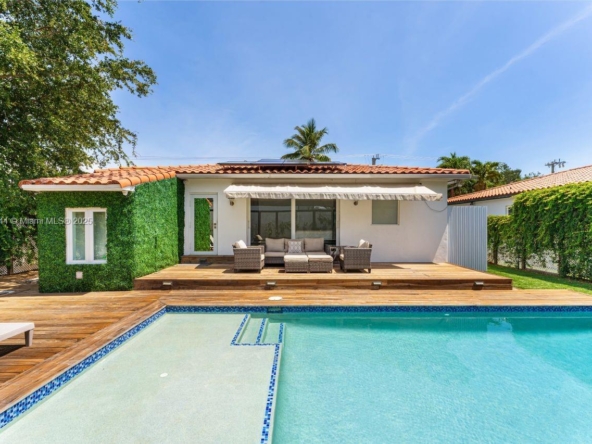 A Vendre_A louer. Annonces immobilieres Miami - Property Residential - A11899944 - A Vendre : 646 NE 83rd St, Miami FL 33138