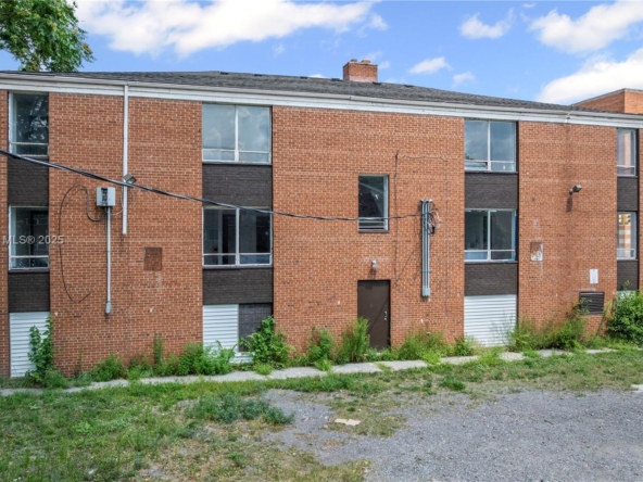 A Vendre_A louer. Annonces immobilieres Miami - Propriété Résidentielle - A11900701 - A Vendre : 13540 Greiner, MI 48205