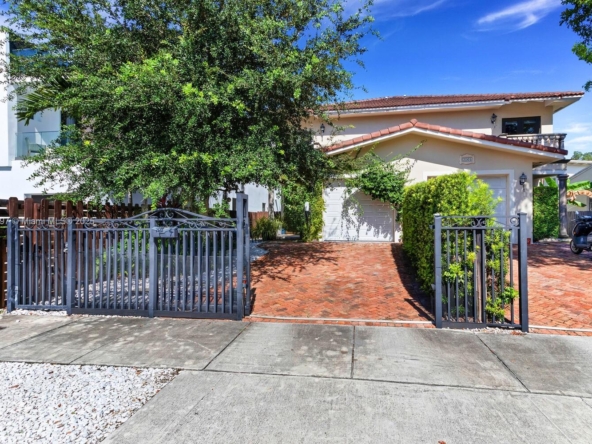 A Vendre_A louer. Annonces immobilieres Miami - Propriété Résidentielle - A11900197 - A Louer : 3061 Ohio St #3061, Coconut Grove FL 33133