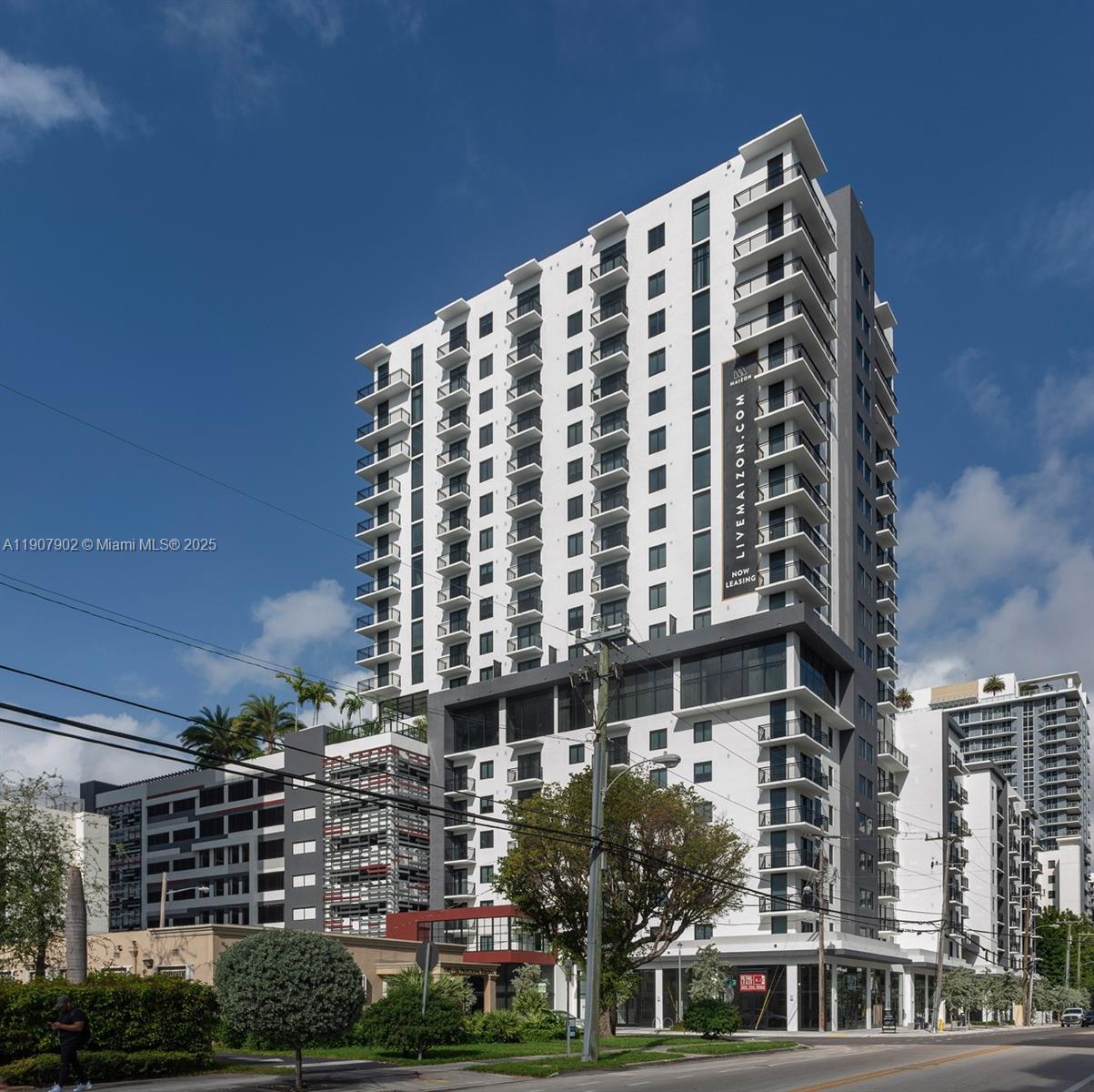 A Vendre_A louer. Annonces immobilieres Miami - Property Residential - A11907902 - A Louer : 221 SW 12th St #1718, Miami FL 33130